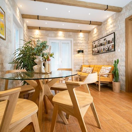 42° North Apartments 티바트 외부 사진