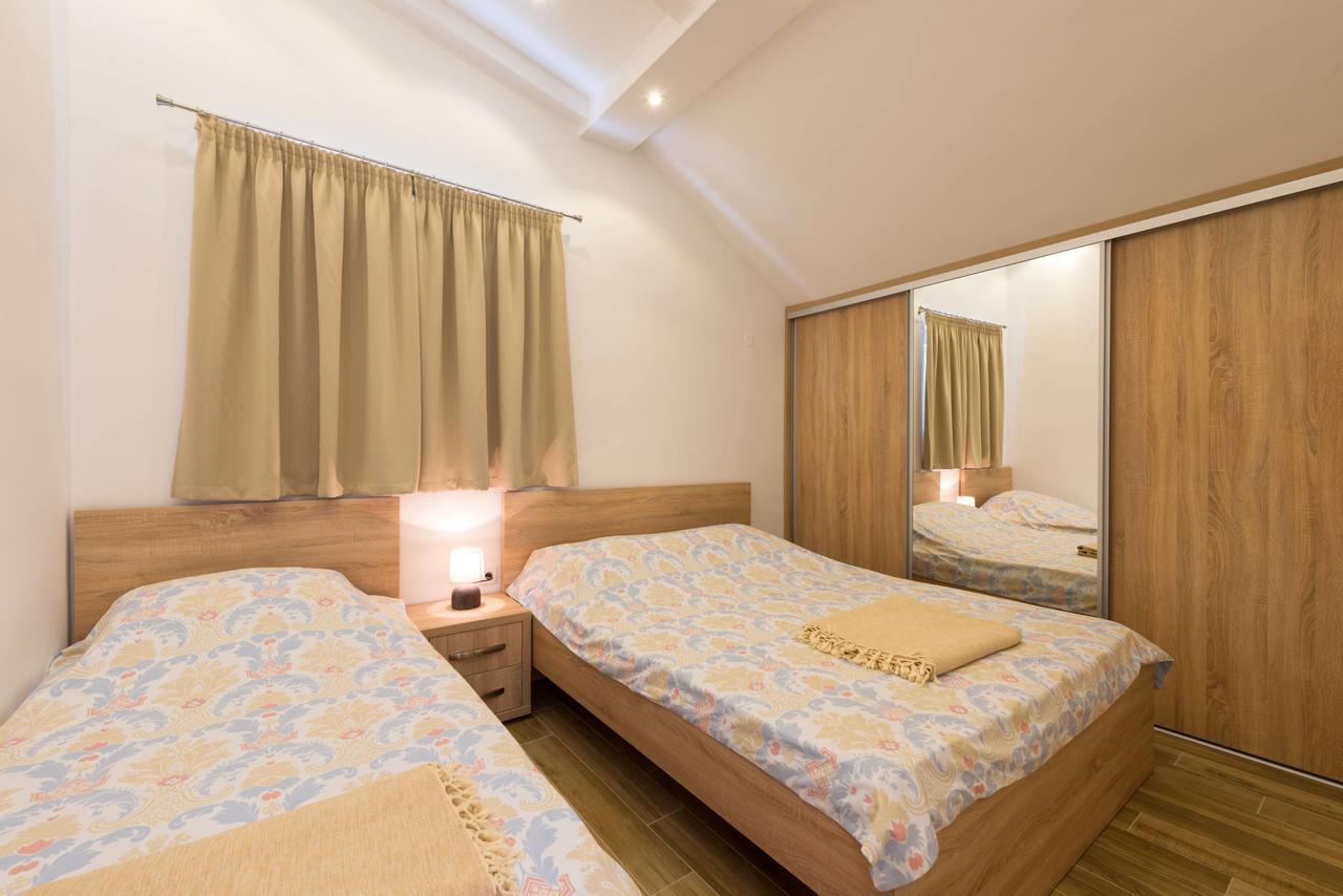 42° North Apartments 티바트 외부 사진